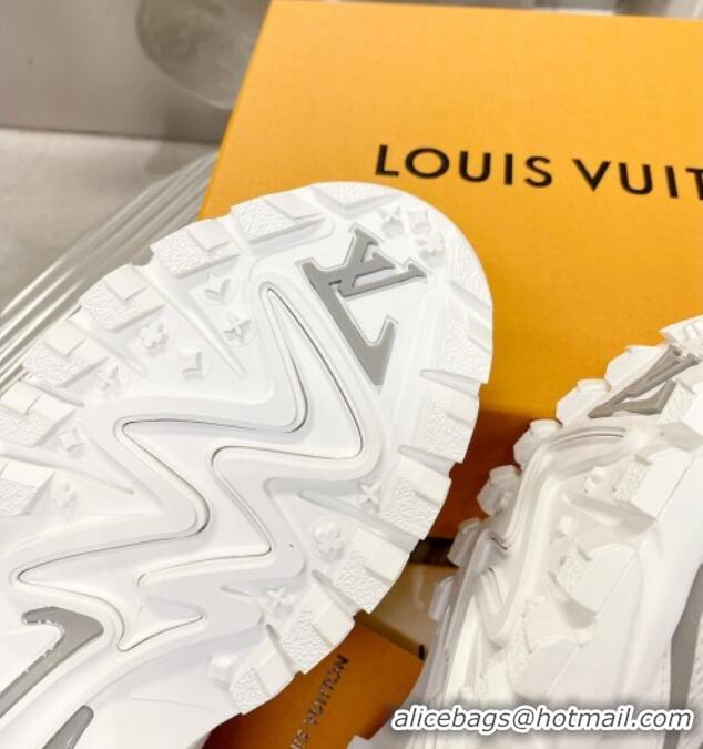 Luxurious Louis Vuitton Men's LV Runner Tatic Sneakers in Mesh and Leather White 105124