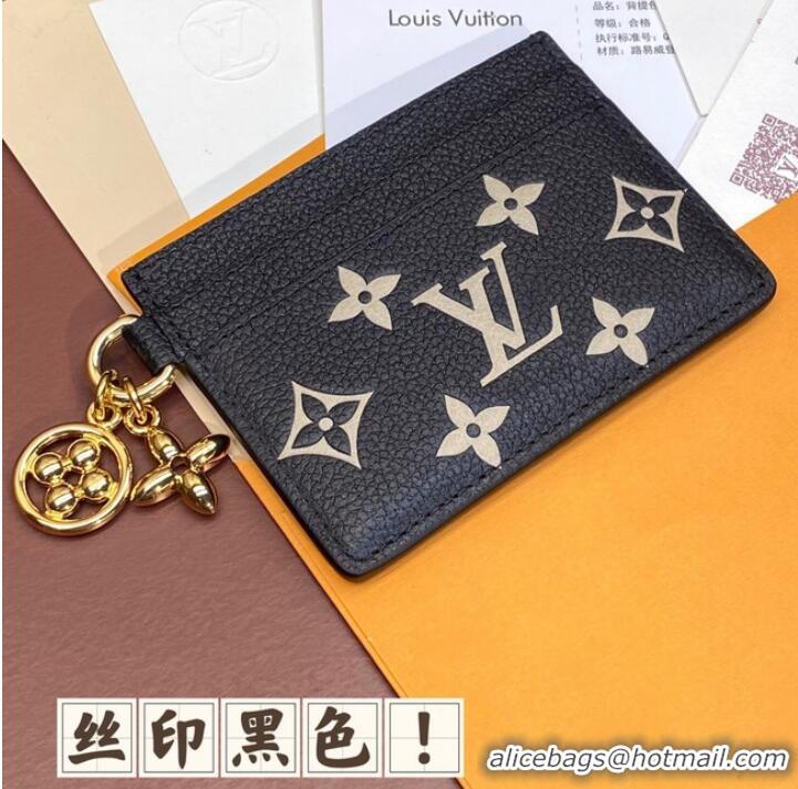 Pretty Style Louis Vuitton Charms Card Holder M82132-2