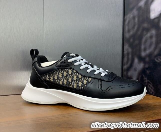 Modern Dior Men's B25 Runner Sneakers in Smooth Calfskin and Dior Oblique Jacquard Black/White 2106024