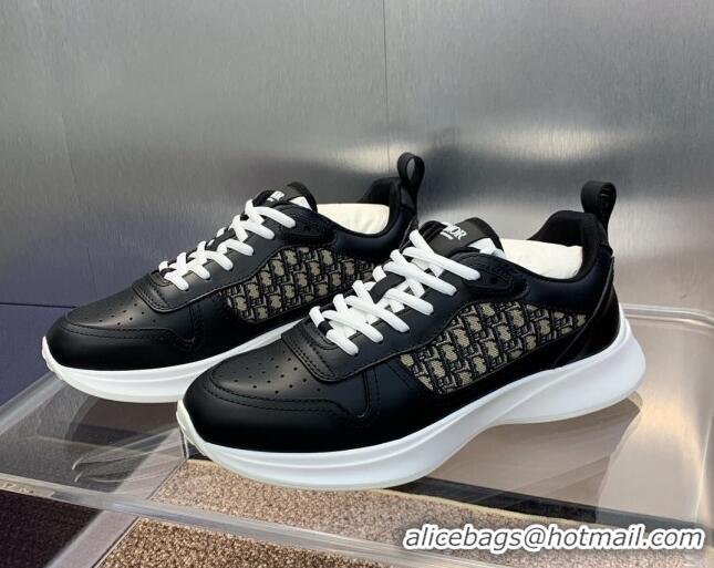 Modern Dior Men's B25 Runner Sneakers in Smooth Calfskin and Dior Oblique Jacquard Black/White 2106024