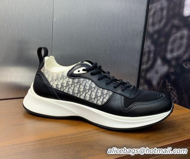 Luxury Dior Men's B25 Runner Sneakers in Smooth Calfskin and Technical Mesh with Dior Oblique Canvas Black 206029