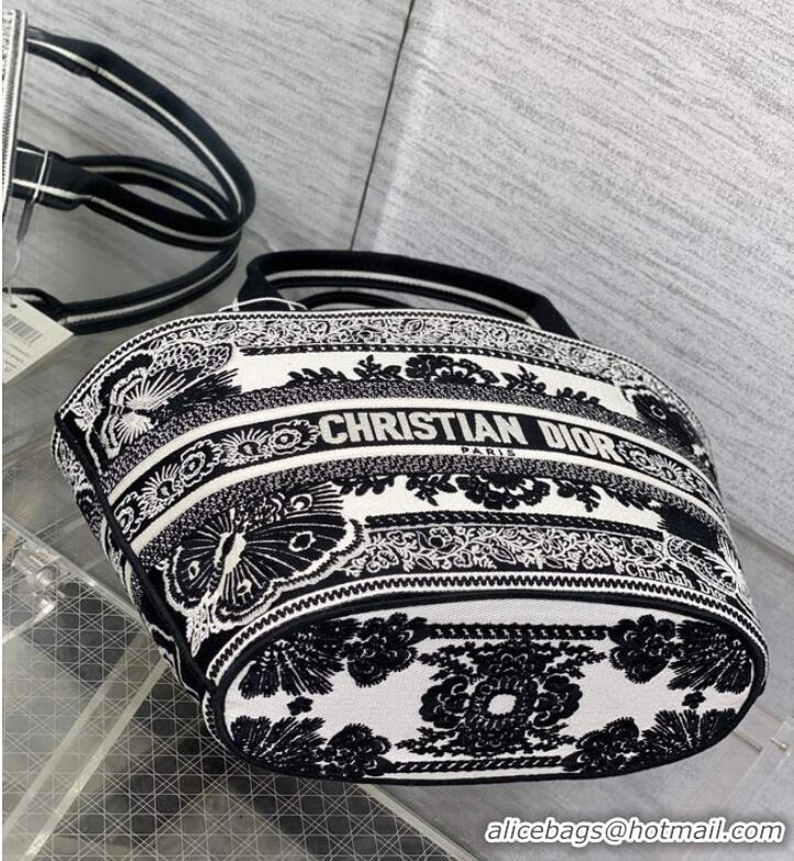 Good Taste Dior HAT BASKET BAG White and Black Butterfly Bandana Embroider M1328CES