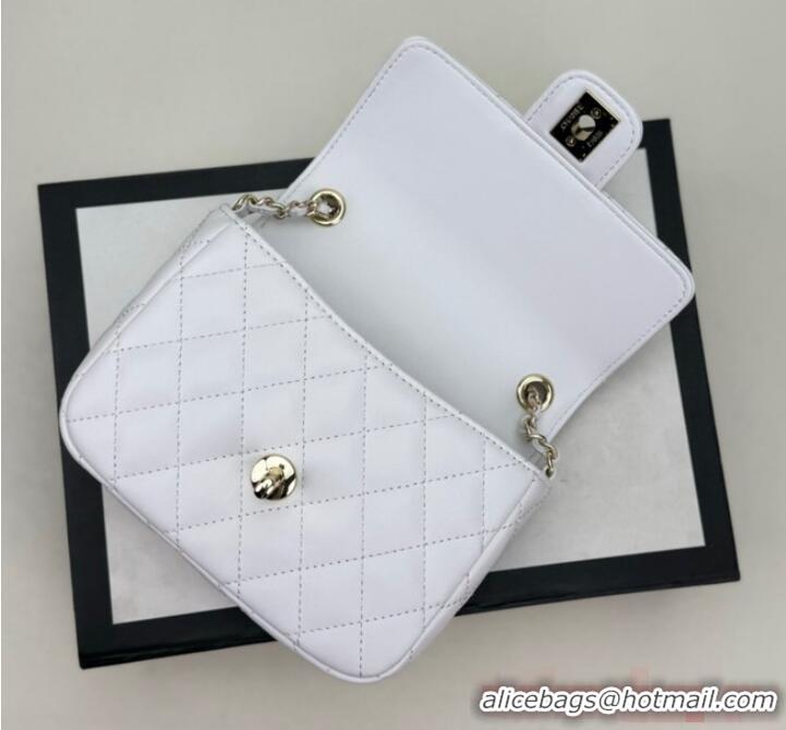 Reasonable Price Chanel CLUTCH WITH CHAIN AS3782 White