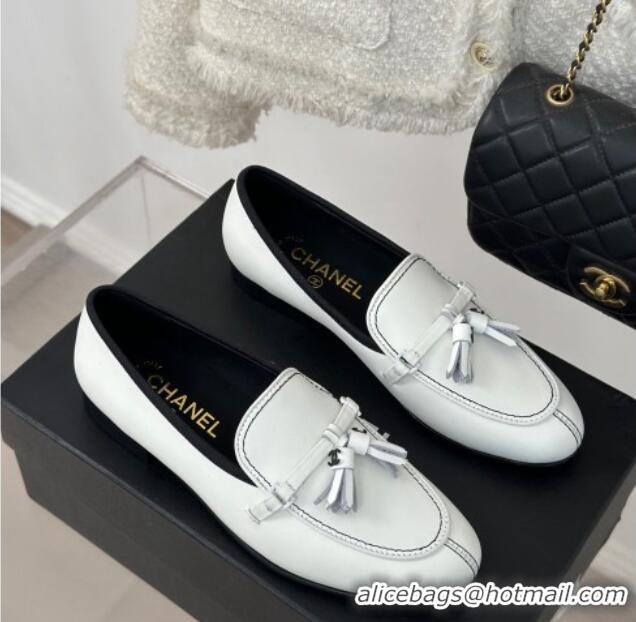 Low Cost Chanel Calfskin Loafers with Fringe White 108009