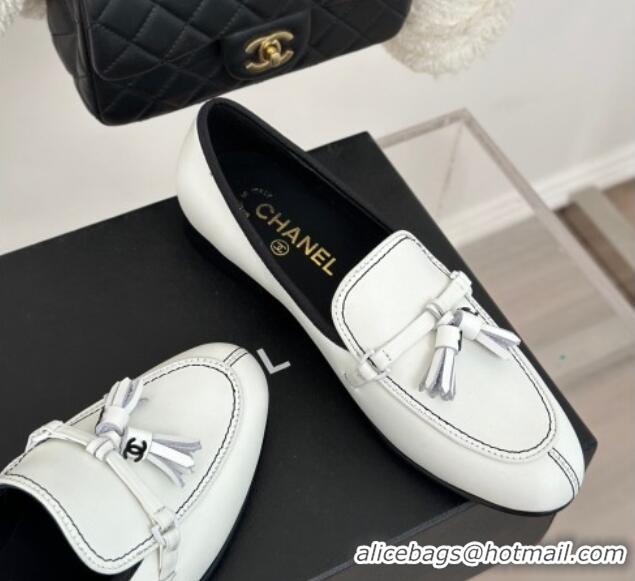 Low Cost Chanel Calfskin Loafers with Fringe White 108009