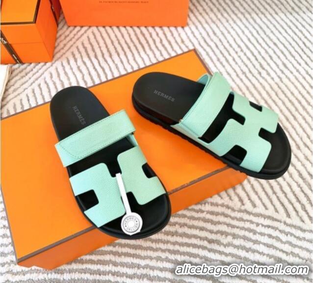 Stylish Hermes Chypre Flat Sandals in Grained Calfskin Light Green 0104087