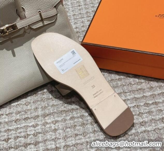 Luxurious Hermes Classic Oran Flat Slide Sandals in Palm Grained Leather Grey 0123045