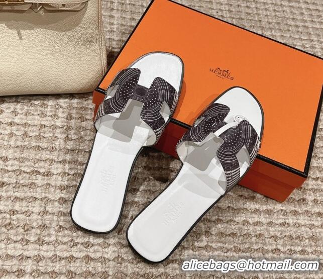 Luxury Hermes Classic Oran Flat Slide Sandals in Calfskin with Astrologie Bandana Print White 0123082