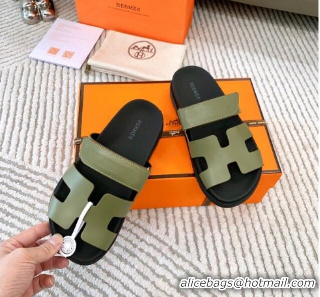 Top Design Hermes Chypre Flat Sandals in Smooth Calfskin Green 123102