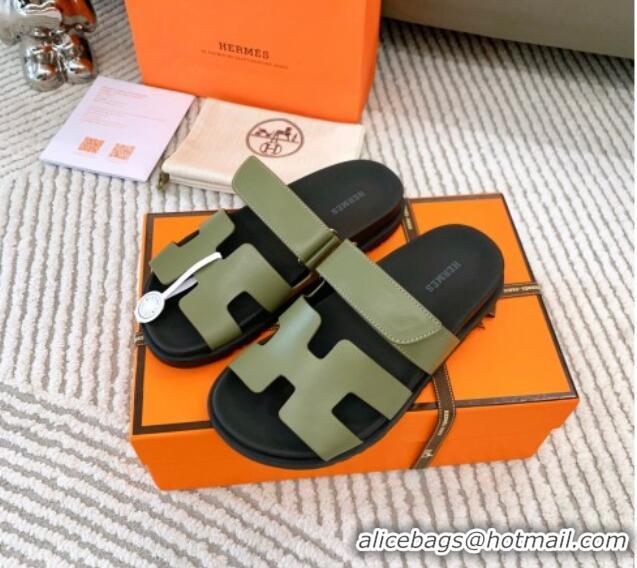 Top Design Hermes Chypre Flat Sandals in Smooth Calfskin Green 123102