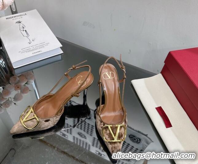 Feminine Valentino VLogo Signature Slingback Pumps 8cm in Velvet Light Brown 0108105