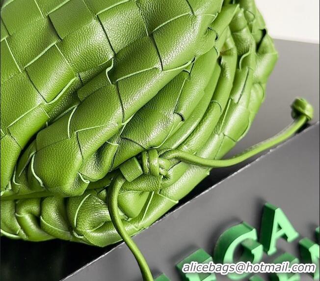 Top Grade Bottega Veneta Mini Pouch Bag in Wide Intrecciato Leather 585852 Green 2023