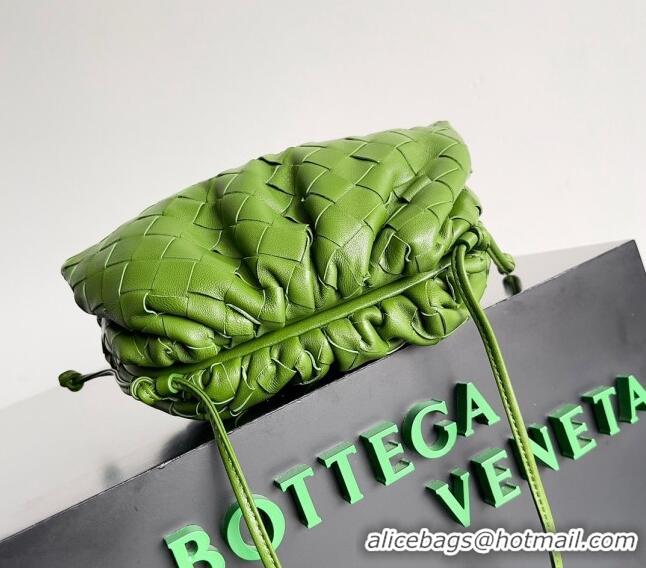 Top Grade Bottega Veneta Mini Pouch Bag in Wide Intrecciato Leather 585852 Green 2023