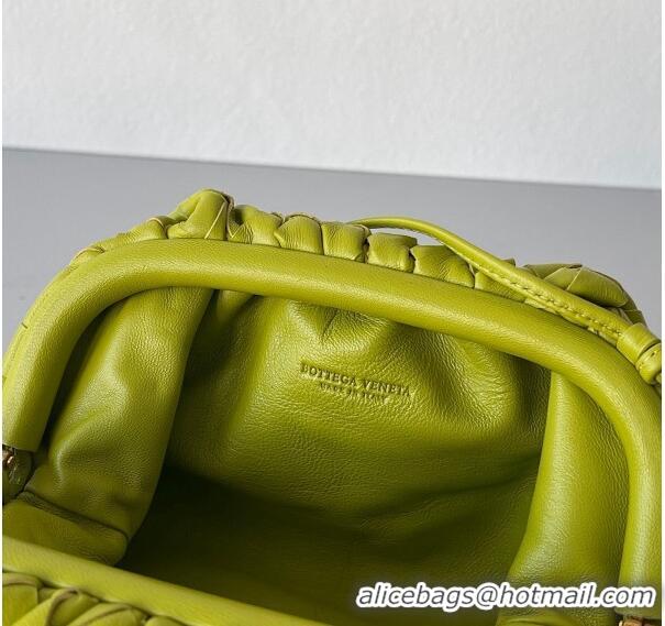 Luxury Discount Bottega Veneta Mini Pouch Bag in Wide Intrecciato Leather 585852 Kiwi Green 2023