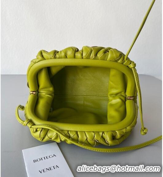 Luxury Discount Bottega Veneta Mini Pouch Bag in Wide Intrecciato Leather 585852 Kiwi Green 2023