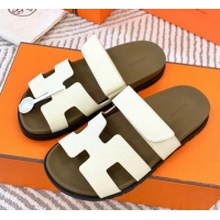 Duplicate Hermes Chypre Flat Sandals in Grained Calfskin White 0104086