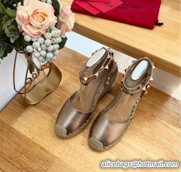 Good Quality Valentino Metallic Grained Leather Rockstud Wedge Pumps 9.5cm Rose Gold 0125076