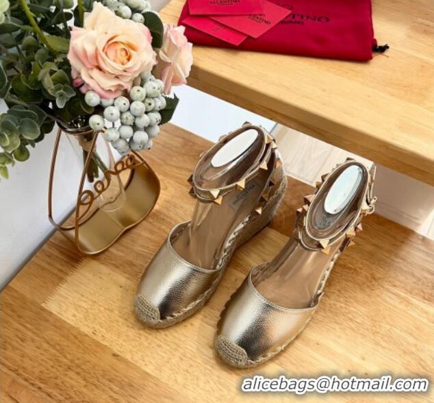 Grade Quality Valentino Metallic Grained Leather Rockstud Wedge Pumps 9.5cm Light Gold 0125081