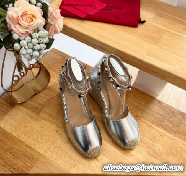 Popular Style Valentino Metallic Grained Leather Rockstud Wedge Pumps 9.5cm Silver 0125082