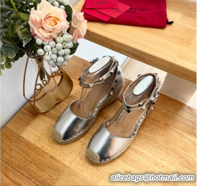 Popular Style Valentino Metallic Grained Leather Rockstud Wedge Pumps 9.5cm Silver 0125082