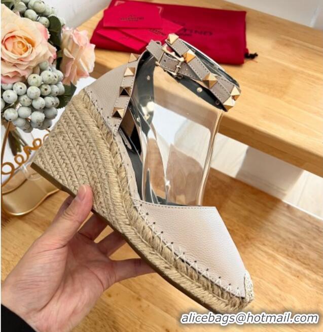 Stylish Valentino Grained Leather Rockstud Wedge Pumps 9.5cm Light Grey 0125078