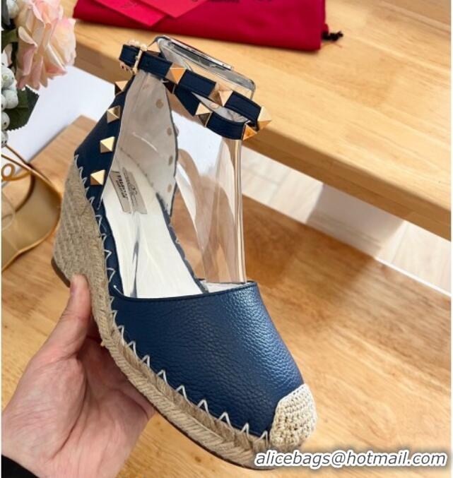 Shop Cheap Valentino Grained Leather Rockstud Wedge Pumps 9.5cm Navy Blue 0125080