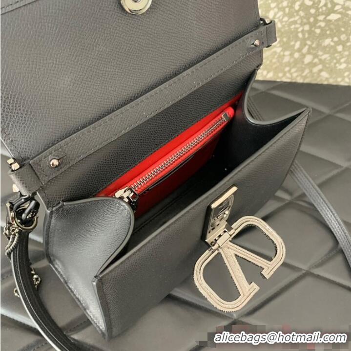 Famous Brand VALENTINO small Shoulder bag 7030 Black