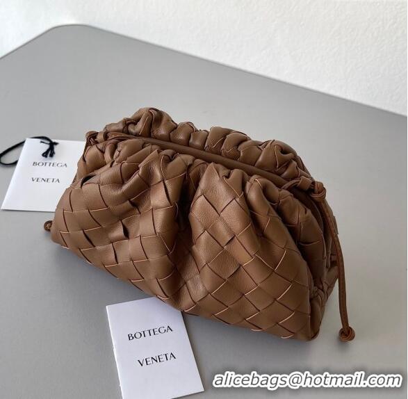 Promotional Bottega Veneta Mini Pouch Bag in Wide Intrecciato Leather 585852 Taupe Brown 2023