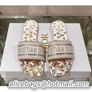 Stylish Dior Dway Flat Slide Sandals in White and Gold-Tone Butterfly Zodiac Embroidery 126009