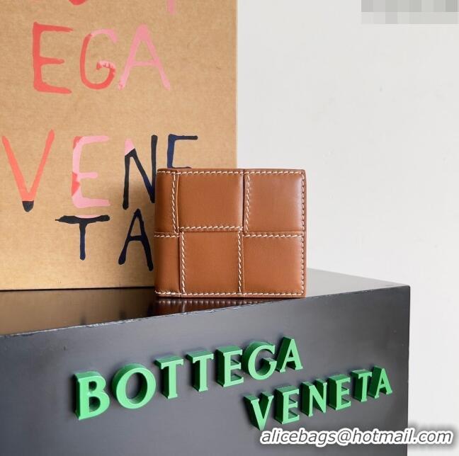 Good Product Bottega Veneta Cassette Bi-Fold Wallet in Intreccio Calfskin Leather 743004 Brown 2024