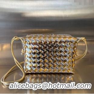 Top Quality Bottega Veneta Small Loop Camera Bag in Intrecciato Lamina Leather 777571 Silver/Gold 2024