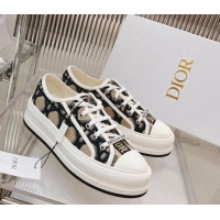 Best Product Dior Walk'n'Dior Platform Sneakers in Beige and Blue Macrocannage Embroidery 0126015