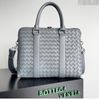 Well Crafted Bottega Veneta Slim Classic Briefcase Bag in Intrecciato Leather 690702 Light Grey 2024