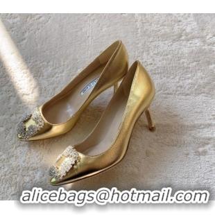 Unique Style Manolo Blahnik Classic Pumps 7cm in Metallic Leather with Crystal Buckle Gold 0228024