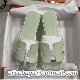 ​New Color Hermes Classic Oran Flat Slide Sandals in Palm Grained Leather 0123067 Glacier