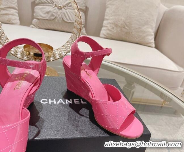 Purchase Chanel Quilted Patent Calfskin Wedge Sandals 7.5cm Pink 0126154