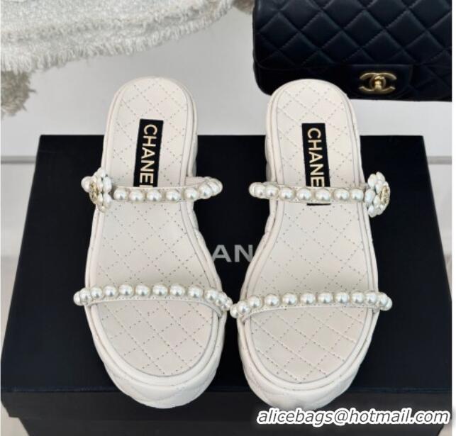 Charming Chanel Quilted Lambskin and Pearls Wedge Platform Slide Sandals 7cm White 0223100