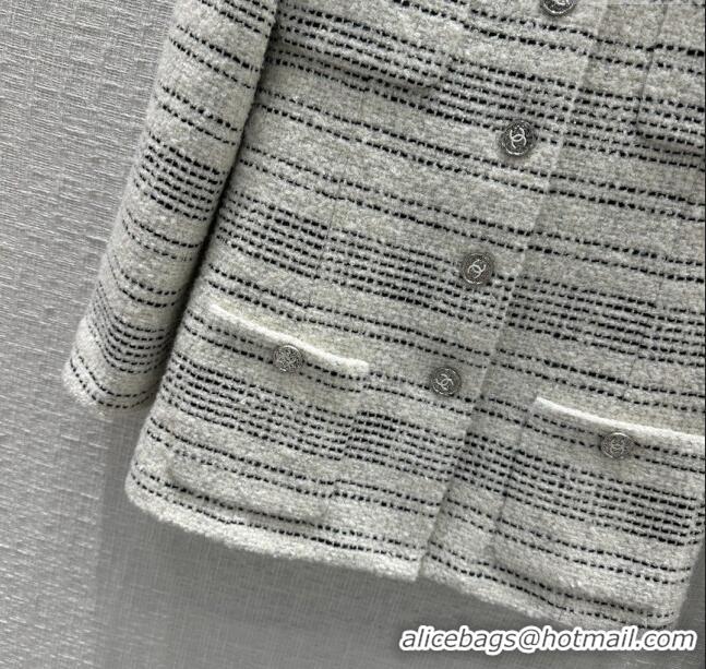 Good Looking Chanel Tweed Jacket CH031117 White/Black 2024