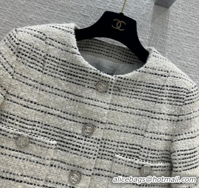 Good Looking Chanel Tweed Jacket CH031117 White/Black 2024