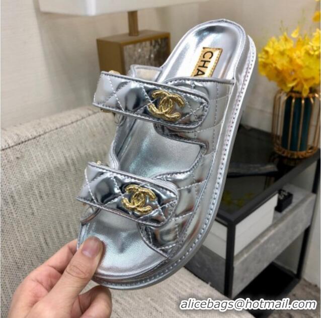 Pretty Style Chanel Metallic Oil Calfskin Flat Strap Slide Sandals with Metal CC Silver 0224061