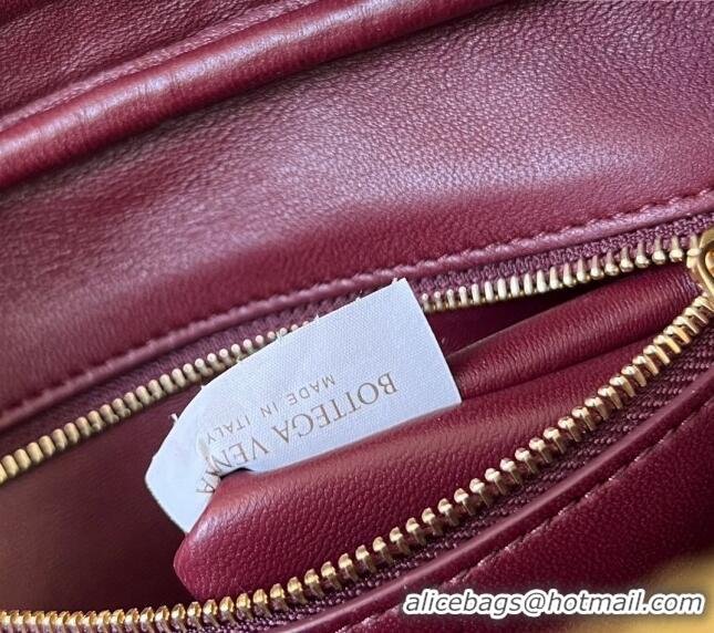 Traditional Specials Bottega Veneta Small Getaway Top Handle Bag in Intrecciato Leather 776736 Burgundy 2023