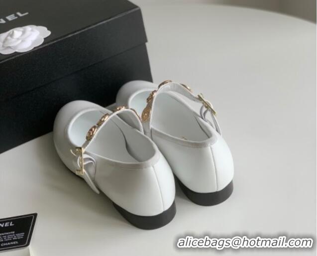 Grade Quality Chanel Mary Janes Shoes with Badge in Calfskin Leather White 031108