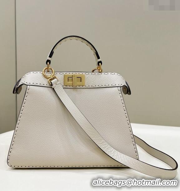 Grade Design Fendi Peekaboo ISeeU Small Bag in Grained Leather with Oversized topstitching F8126 White 2023