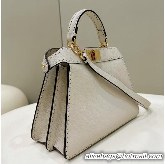 Grade Design Fendi Peekaboo ISeeU Small Bag in Grained Leather with Oversized topstitching F8126 White 2023