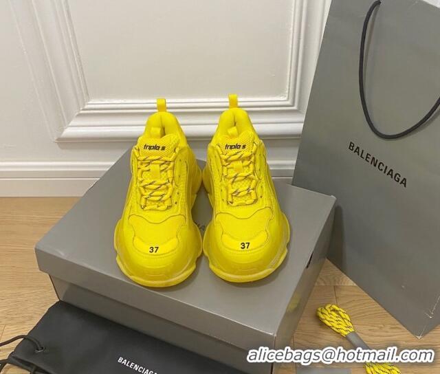 Top Grade Balenciaga Triple S Clear Sole Trainers Sneakers in Leather and Mesh Yellow 0223004