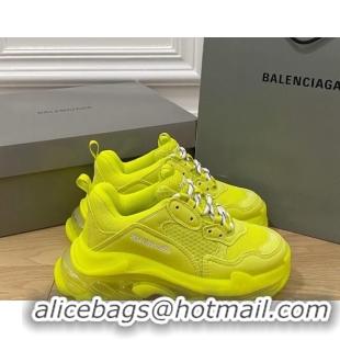 Pretty Style Balenciaga Triple S Clear Sole Trainers Sneakers in Leather and Mesh Neon Yellow 223007