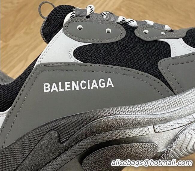 Good Looking Balenciaga Triple S Trainers Sneakers in Leather and Mesh Black/Silver/Grey 223033