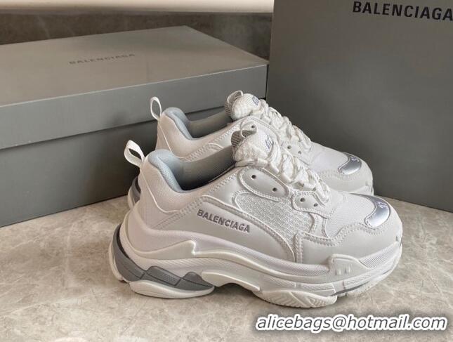 Sumptuous Balenciaga Triple S Trainers Sneakers in Leather and Mesh White/Silver 223051