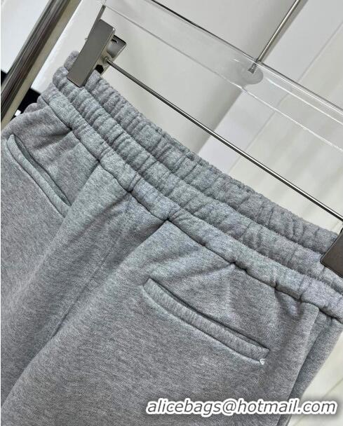 Trendy Design Miu Miu Cotton Shorts M022706 Grey 2024