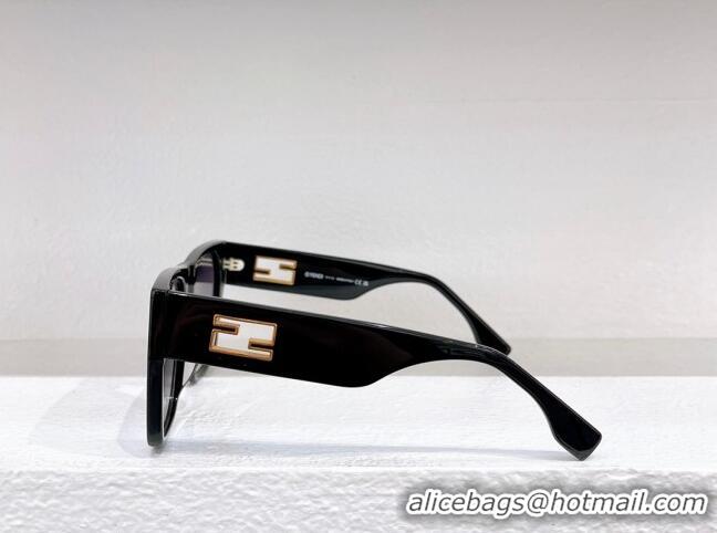 Buy Fashionable Fendi Sunglasses FE40124 2024